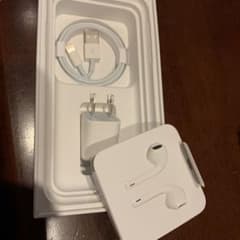 iPhone11 純正イヤホンのサムネイル
