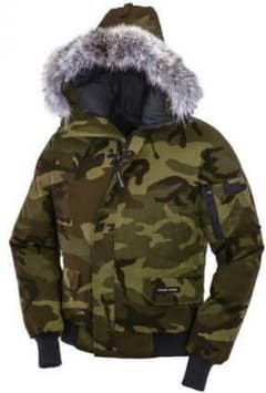 カナダグース CANADA GOOSE 迷彩 カモフラ 限定値下げ❗️のサムネイル