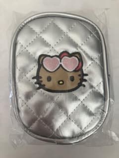 ハローキティ　Myハローキティキルト刺繍ポーチ　日焼けキティ