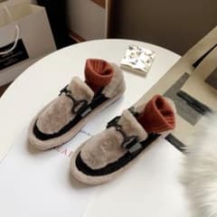 ファーメタリック丸トゥフラットシューズのサムネイル