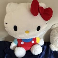 Hello Kitty ぬいぐるみ カラフル衣装のサムネイル