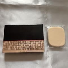 MAQuillAGE パウダーファンデーション ケース パフ付き オークル 10のサムネイル