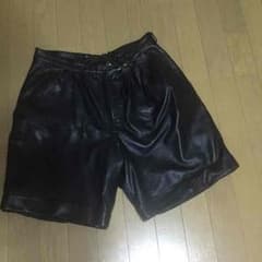 レザーショーツのサムネイル