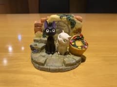 魔女の宅急便 万年カレンダー ジジ リリーにドキッのサムネイル