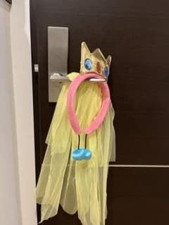ディズニー　カチューシャ　ピーチ姫のサムネイル