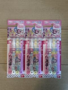 ⭐︎値下⭐︎プリキュア こども歯ブラシ4本入×3パックセットのサムネイル
