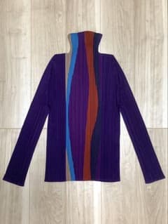 PLEATS PLEASE イッセイミヤケ ハイネック 長袖 カットソーのサムネイル