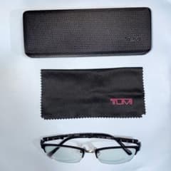 TUMI メガネのサムネイル