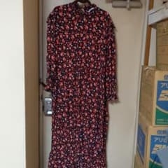 ZARAお花柄ロングワンピのサムネイル