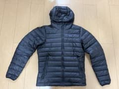 patagonia ブラック ダウンジャケット XSサイズのサムネイル
