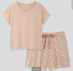UNIQLO ユニクロ　Joy of Printラウンジセット（フラワー・半袖）のサムネイル