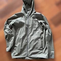 THE NORTH FACE ナイロンジャケット カーキ Lのサムネイル