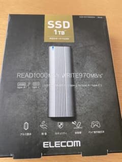 エレコム　PS4対応　外付けSSD ESD-EH1000GBKSVのサムネイル