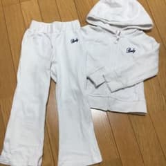 値下げ‼️ちびrady シャンデリア刺繍セットアップのサムネイル