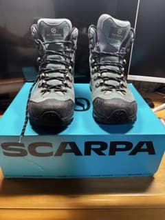 SCARPA 登山靴 トレッキングシューズのサムネイル
