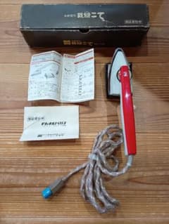 昭和レトロ ナショナル自動電気裁縫こて NI-112 赤白 - メルカリ