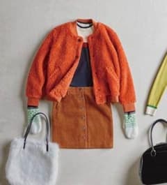 ユニクロ イネス ボアブルゾンのサムネイル