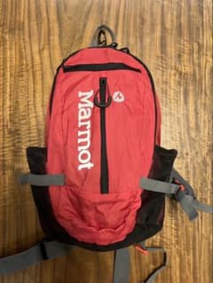 Marmot（マーモット）リュック 15L レッド　登山 ハイキング　アウトドアのサムネイル