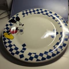 Disney Mickey & Co. プレート 2枚セット。　　　　新品未使用のサムネイル