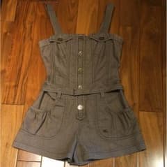 バーバリーブルーレーベル  ショートパンツ  コンビネゾンのサムネイル