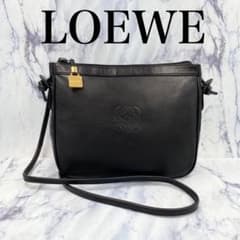 ak( ¨̮ )様✨極美品⭐️オールドロエベ　ショルダーバッグ　ナッパレザーブラックのサムネイル
