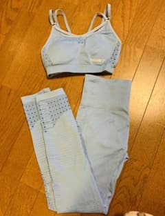 【GymShark】セットアップのサムネイル