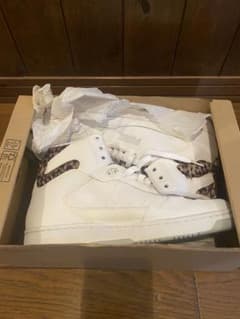 PUMA スニーカー ホワイト/レオパード 27.0cmアンティーク品のサムネイル