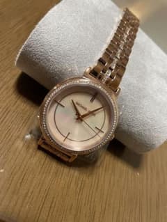 【新品】MICHEAL KORS 腕時計のサムネイル