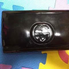 GUCCIエナメル長財布のサムネイル