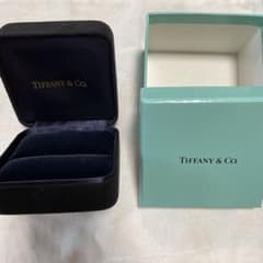 Tiffany & Co. 箱のサムネイル