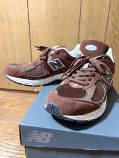 美品New Balance M2002RFF 28cm ブラウンのサムネイル
