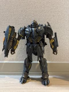 トランスフォーマー 2体 TLK-19 メガトロン、MB-04 ショックウェーブのサムネイル