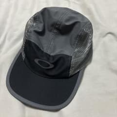 OAKLEY キャップ グレー ブラック メッシュのサムネイル