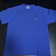 NIKE ワンポイント刺繍ロゴ Tシャツ ブルーのサムネイル