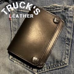 お札が折れない！ミドルトラッカーウォレット クロスボールコンチョ