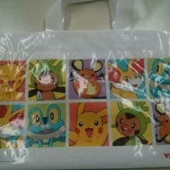 ポケモンの仲間たちバックピカチュウ　鞄　カバン　かばんのサムネイル