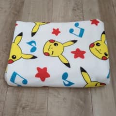 美品　ポケモン ピカチュウ ブランケット マイクロファイバー 100×140のサムネイル