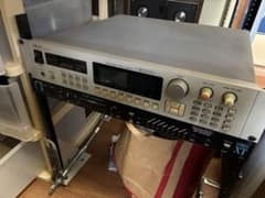 AKAI S3000XL MIDIサンプラーのサムネイル