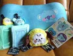 BT21 허리 맞추기 쿠션 LINE FRIENDS 베개 & 패스 케이스 & 파우치