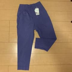 LEPSIM 美脚テーパードパンツ　未使用.タグ付のサムネイル