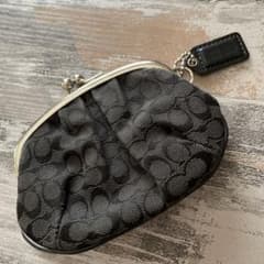 coachがまぐち財布のサムネイル