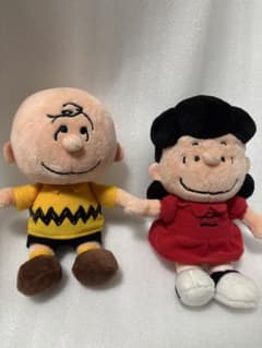 PEANUTS チャーリー・ブラウン ルーシー ぬいぐるみセット - メルカリ
