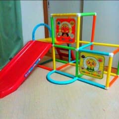 かかさん専用！送料込み！！値下げ中アンパンマン滑り台とジャングルジムのサムネイル