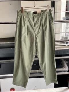 BEAMS PLUS バックサテン ベイカー パンツ　Sのサムネイル
