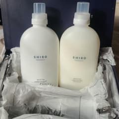 みゆき様専用　SHIRO ホワイトティー　ファブリックソフナー　洗濯用合成洗剤のサムネイル