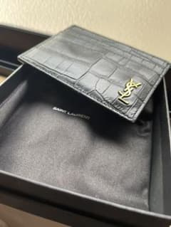 良品⭐︎SAINT LAURENT カードケース　定期入れのサムネイル