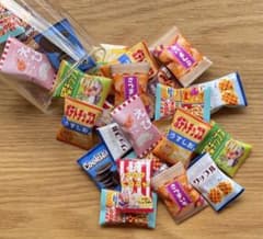 ミニチュアフード　ミニチュア　スナック菓子　フェイクフード　ガチャガチャのサムネイル