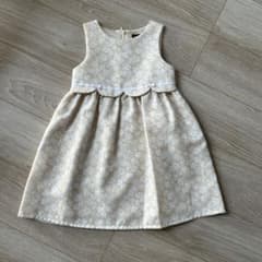 BeBe フォーマルのサムネイル