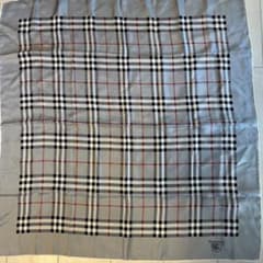 Burberryのスカーフのサムネイル