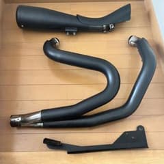 【PYONKOさま専用】スポーツスターマフラー 2-into-1 UPSWEEPのサムネイル